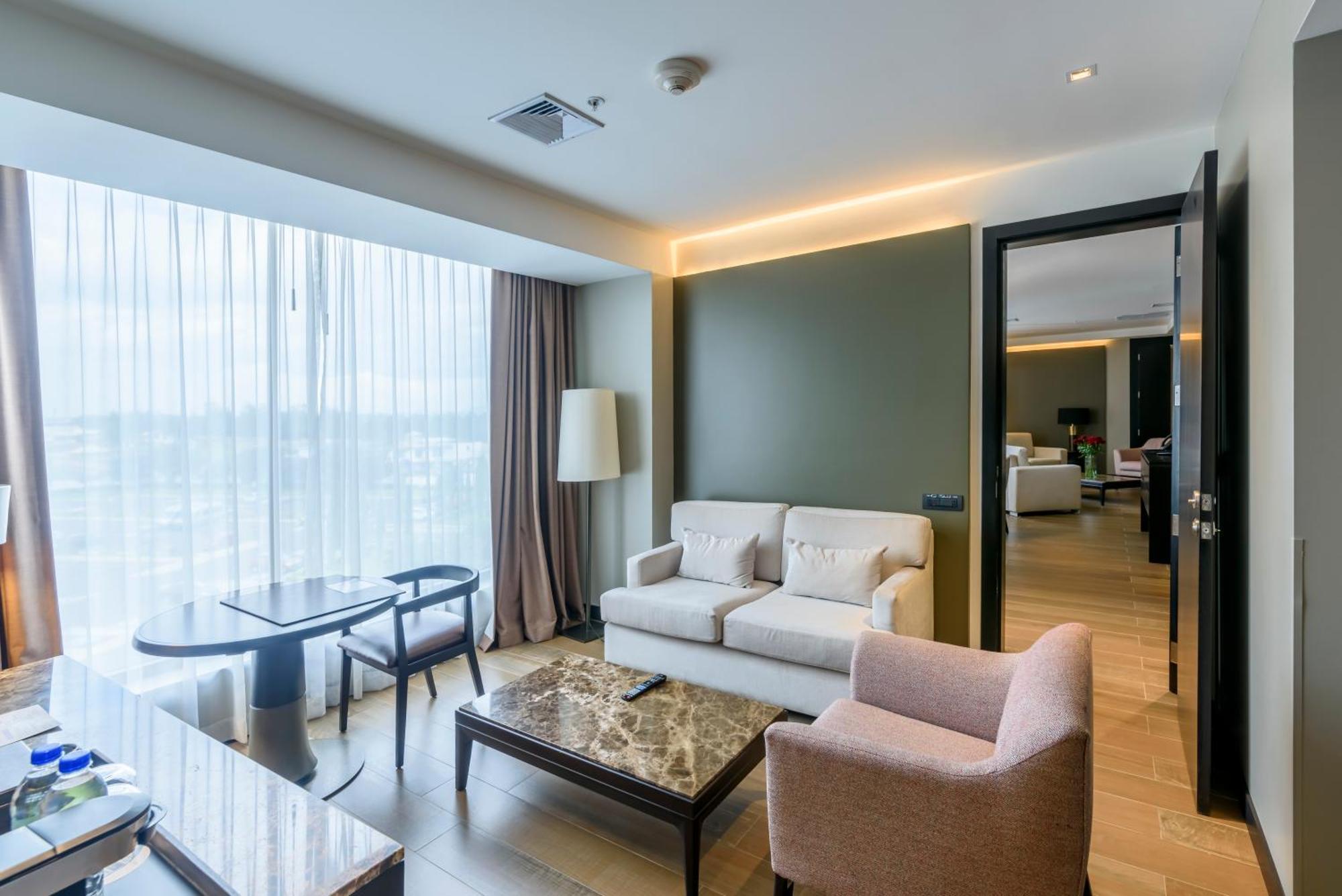 Eb By Eurobuilding Quito Airport Tababela
